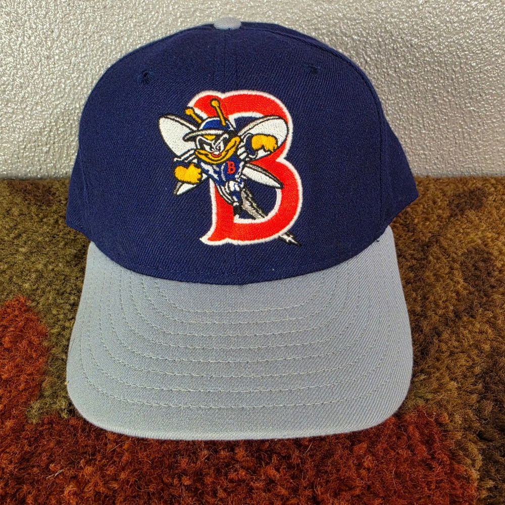 Vintage Burlington Bees MiLB New Era 5950 Wool Fitted Hat 6 7/8 USA Gray Brim